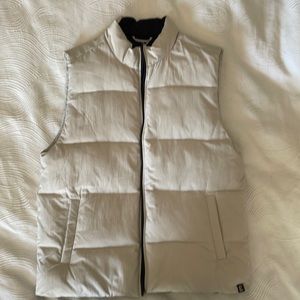 Everlane Puffer Vest